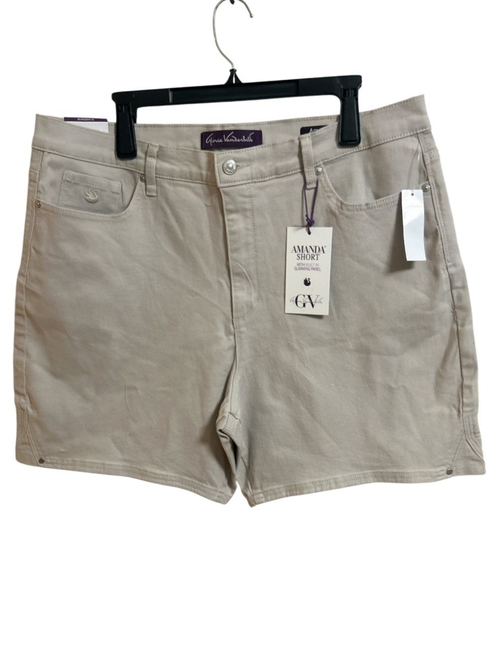 NWT Gloria Vanderbilt All Around Slimming Effect Amanda Light Khaki Shorts SZ 18